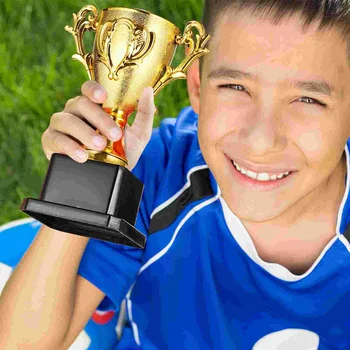 Plastikiniai Trofėjus Vaikams Kūrybinės Sporto Varžybų Nugalėtojo Apdovanojimas Trofėjus Žaislas su Pagrindo Futbolo trofėjų Futbolo taurės Trophys